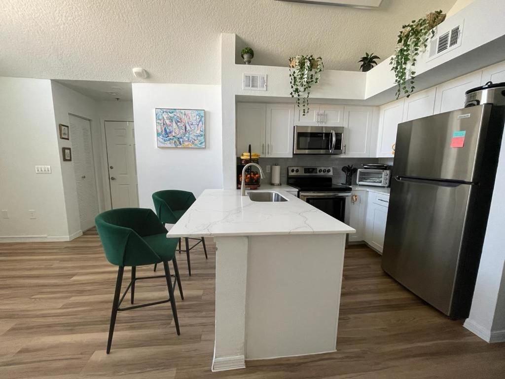 Great Apt Close Disney Spring Orlando Bagian luar foto